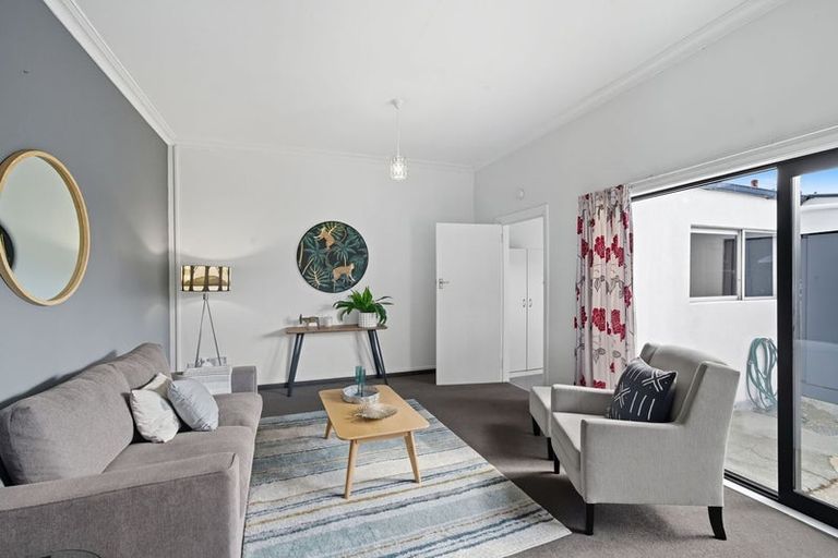 Photo of property in 12 Osmond Street, South Dunedin, Dunedin, 9012