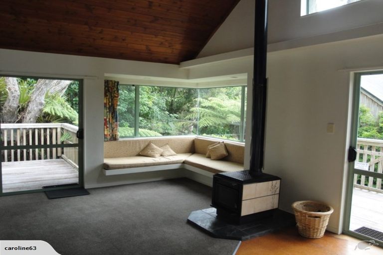 Photo of property in 1/24 Opahi Bay Road, Mahurangi West, Warkworth, 0983