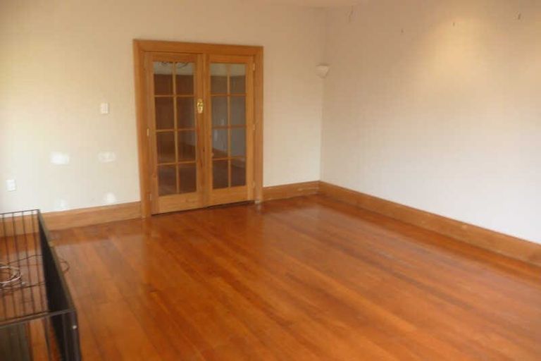 Photo of property in 76 North Parade, Richmond, Christchurch, 8013