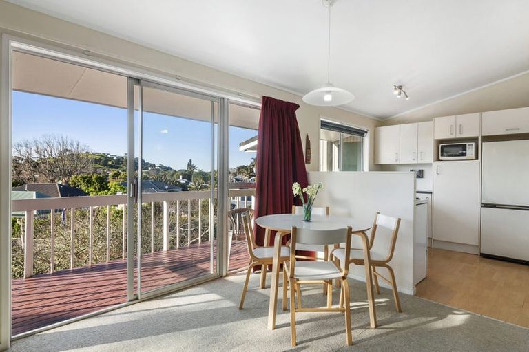 Photo of property in 4/48a Vauxhall Road, Devonport, Auckland, 0624