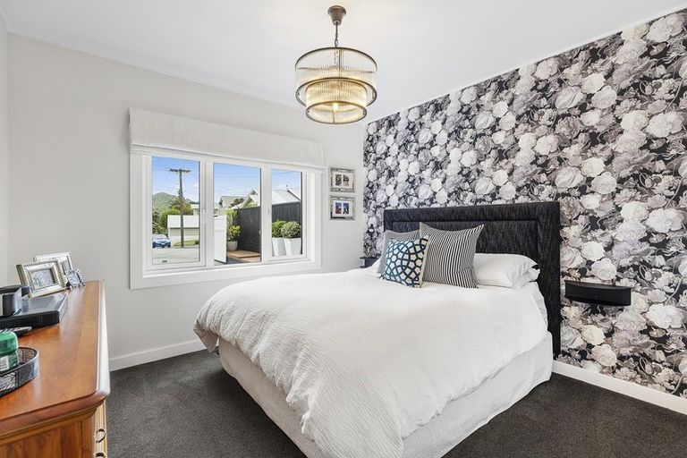 Photo of property in 22 Donald Crescent, Karori, Wellington, 6012