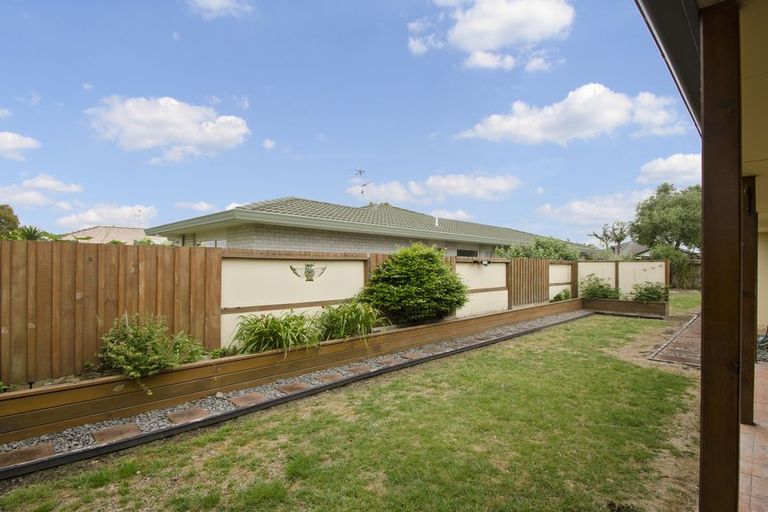 Photo of property in 5 Dune Avenue, Papamoa Beach, Papamoa, 3118