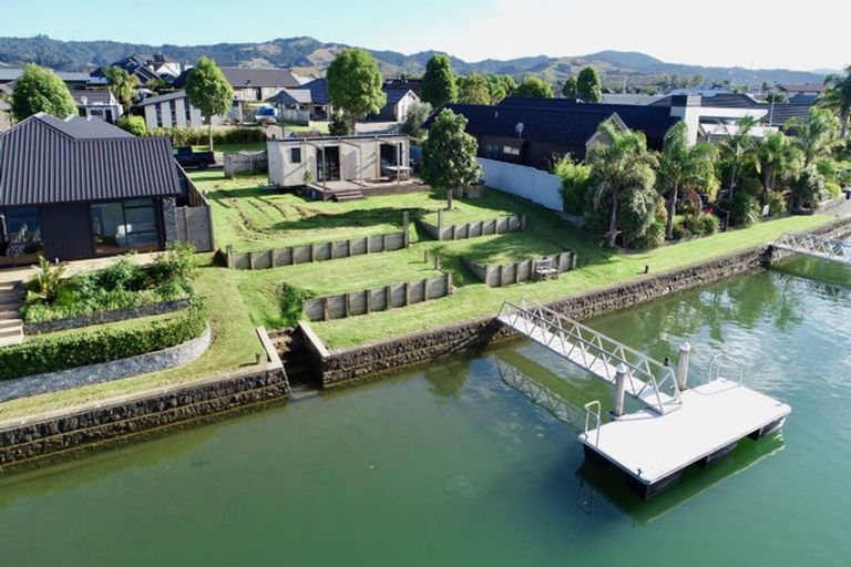 Photo of property in 33 Leeward Drive, Whitianga, 3510