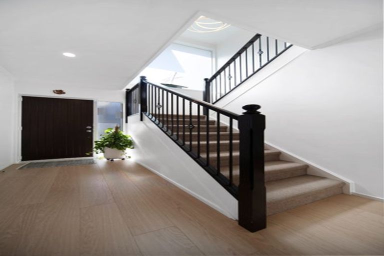 Photo of property in 26b Waller Avenue, Bucklands Beach, Auckland, 2012