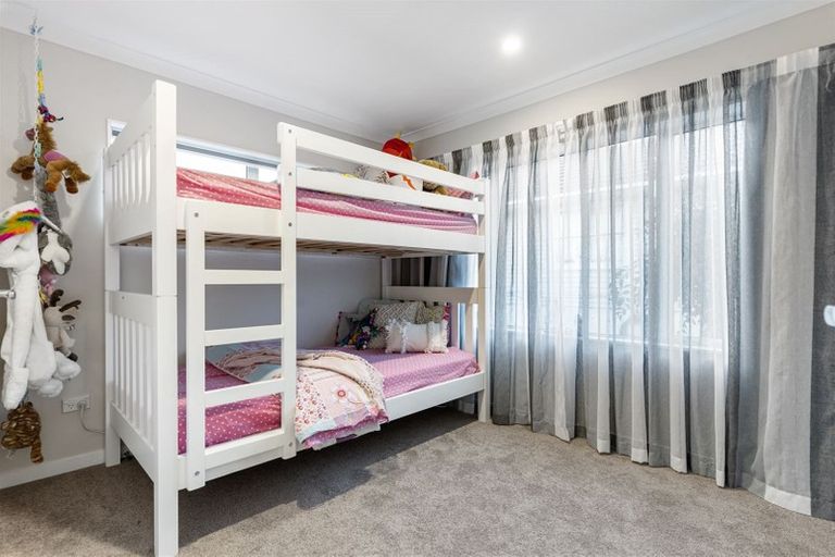 Photo of property in 2a Seine Road, Forrest Hill, Auckland, 0620