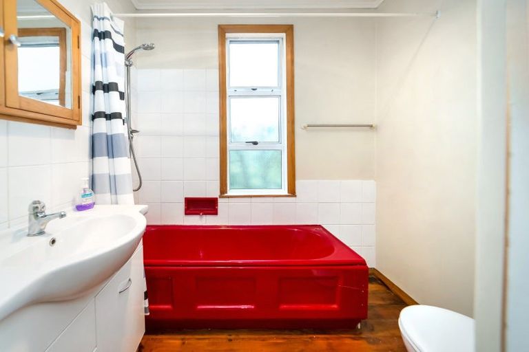 Photo of property in 3307 State Highway 2, Clareville, Carterton, 5713