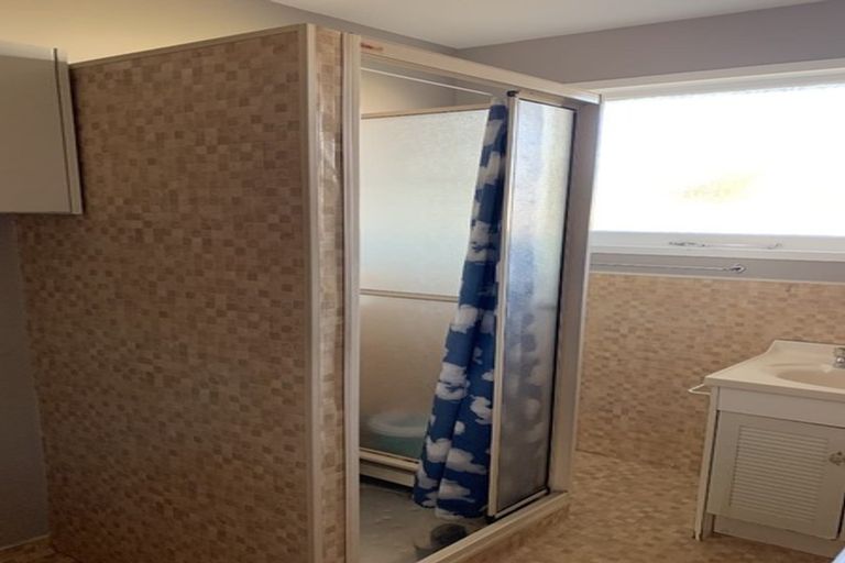 Photo of property in 1/118 Breezes Road, Avondale, Christchurch, 8061