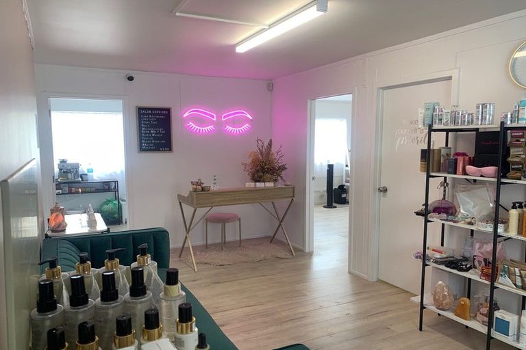 Photo of property in 30a Main Road, Tirau, 3410