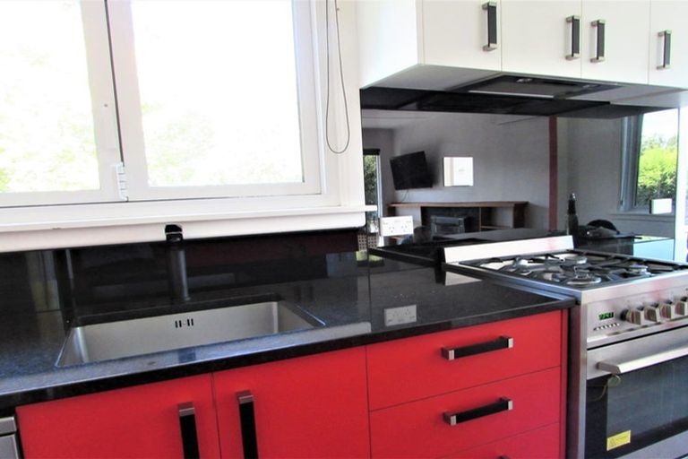 Photo of property in 14 Hickson Street, Featherston, 5710