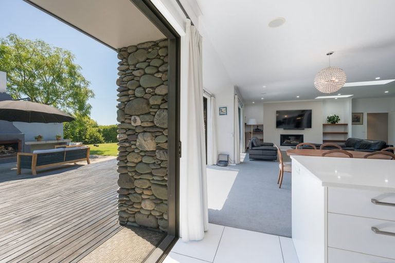 Photo of property in 2 Ashfield Place, Richmond, 7020