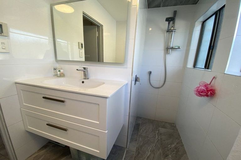 Photo of property in 76 Dowse Drive, Maungaraki, Lower Hutt, 5010