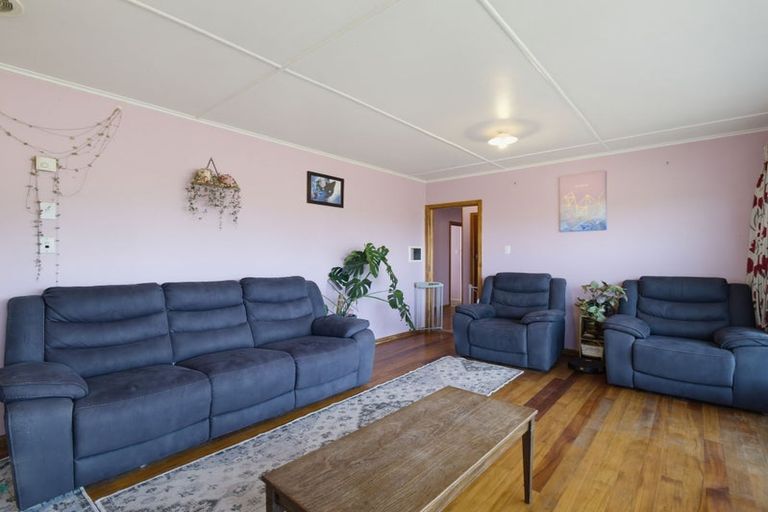 Photo of property in 25 Mcgreevy Street, Waipawa, 4210