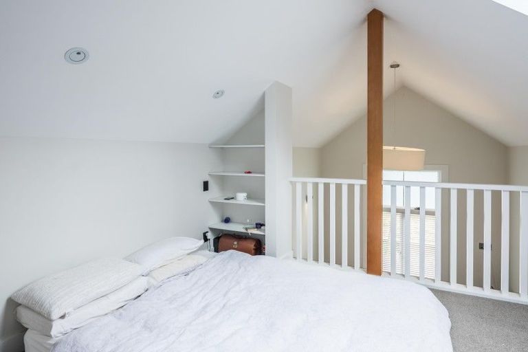 Photo of property in 1 Overtoun Terrace, Hataitai, Wellington, 6021