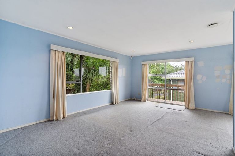 Photo of property in 9 Sikkim Crescent, Clover Park, Auckland, 2019