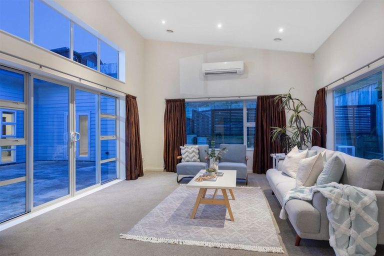 Photo of property in 18 Dusky Crescent, Aotea, Porirua, 5024