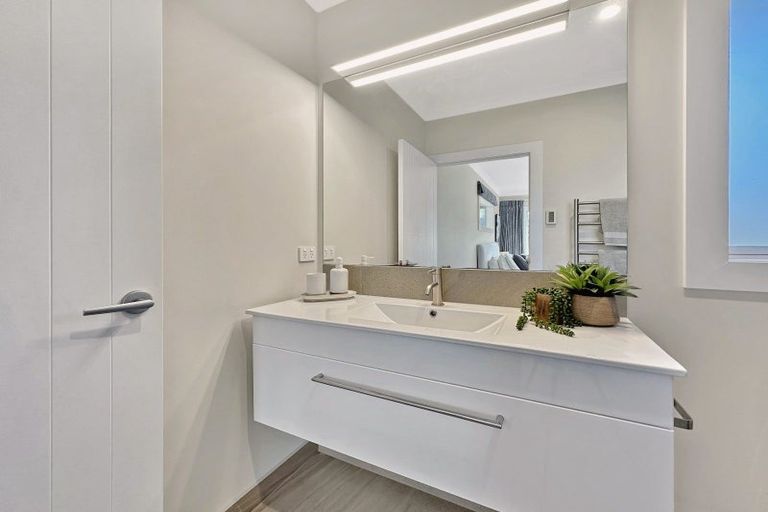 Photo of property in 7 Lochinvar Lane, Acacia Bay, Taupo, 3385