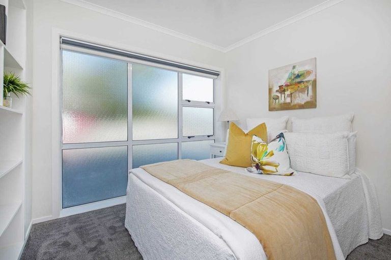 Photo of property in 24 Gills Road, Bucklands Beach, Auckland, 2014