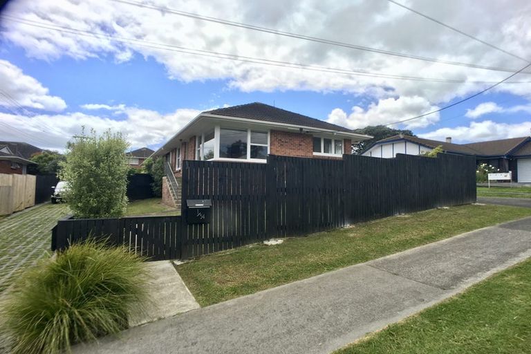 Photo of property in 1/54 Northboro Road, Belmont, Auckland, 0622