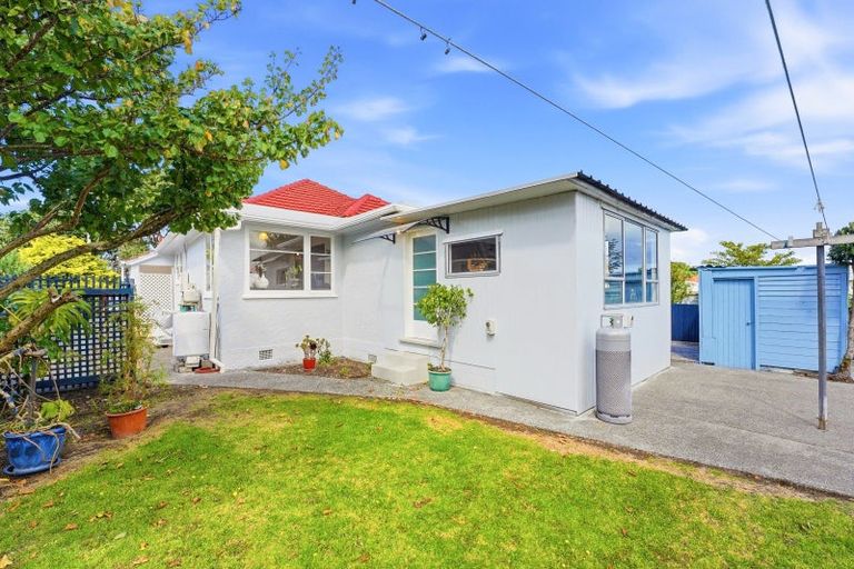 Photo of property in 42 Harper Street, Gonville, Whanganui, 4501