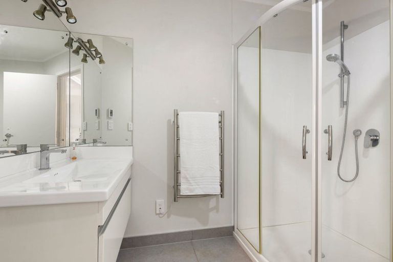 Photo of property in 104b Lake Road, Frankton, Hamilton, 3204