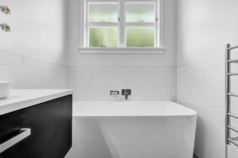 Photo of property in 223 Powderham Street, New Plymouth, 4310