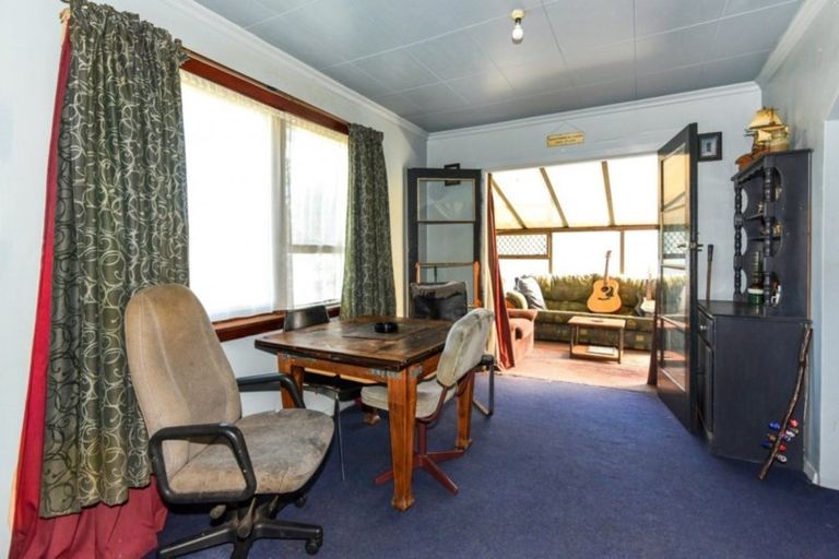 Photo of property in 8 Compton Street, Woolston, Christchurch, 8062