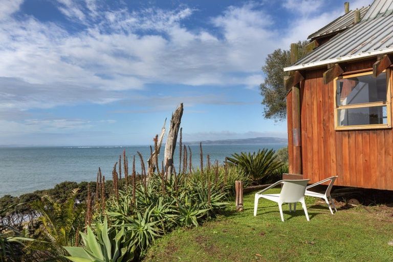 Photo of property in 6573 Pouto Road, Pouto, Te Kopuru, 0391