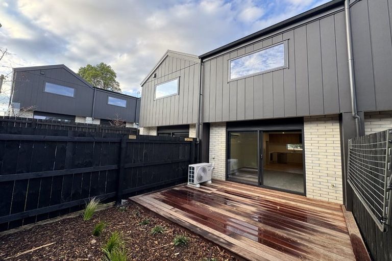 Photo of property in 7/42 Brandon Road, Glen Eden, Auckland, 0602