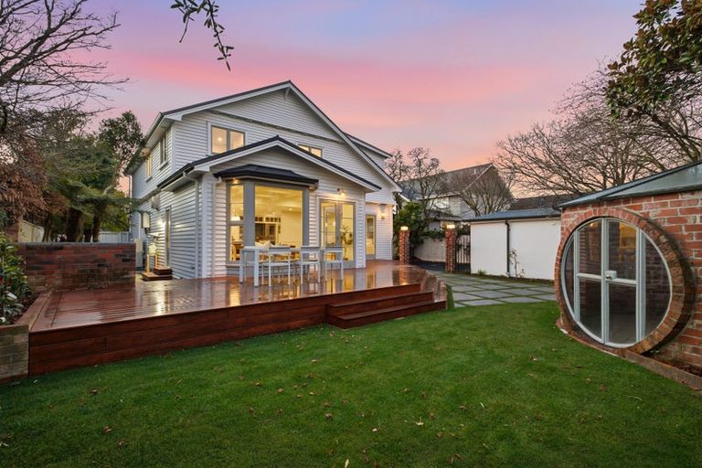 Photo of property in 112 Heaton Street, Merivale, Christchurch, 8052