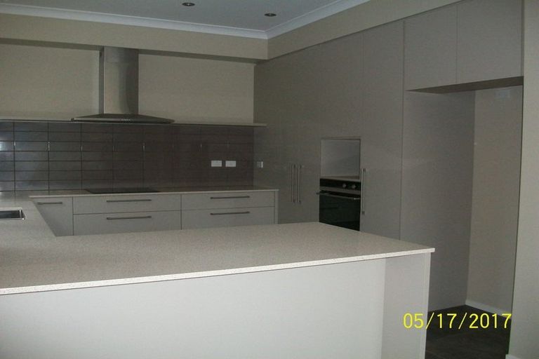 Photo of property in 330c Royal Road, Massey, Auckland, 0614