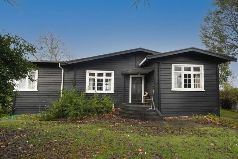 Photo of property in 329 Kihikihi Road, Te Awamutu, 3800