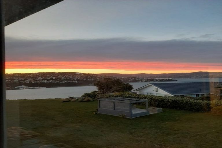 Photo of property in 23uc6 Rangitane Street, Maupuia, Wellington, 6022