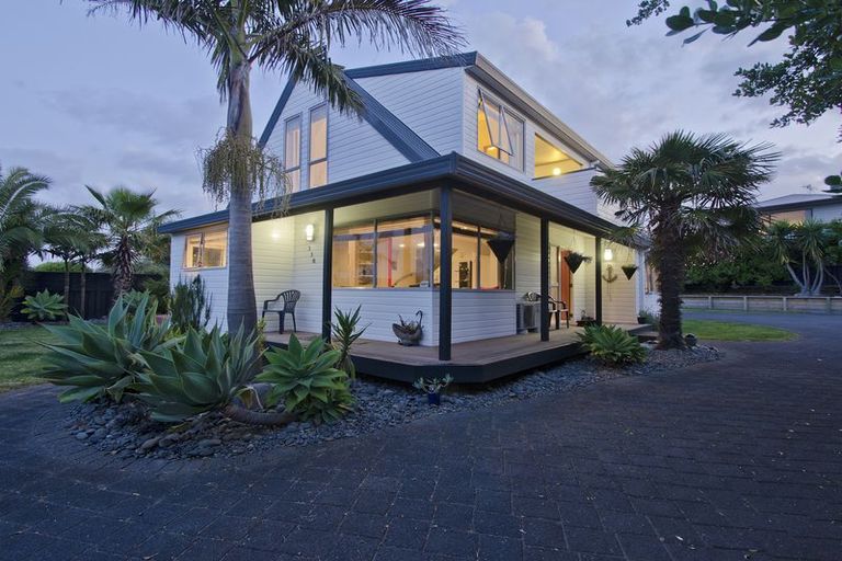 Photo of property in 338 Papamoa Beach Road, Papamoa Beach, Papamoa, 3118