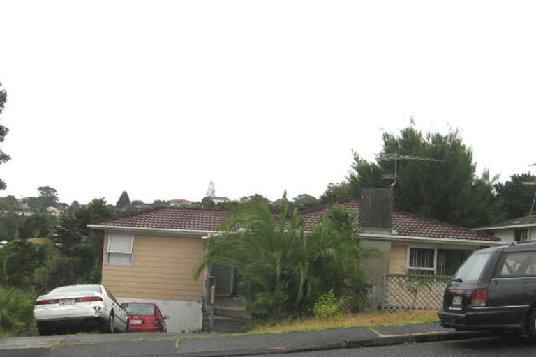 Photo of property in 19 Cheval Drive, Totara Vale, Auckland, 0629