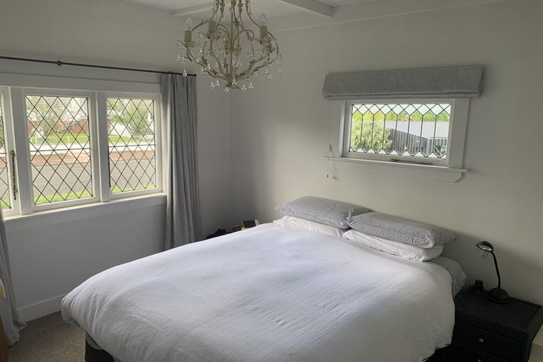 Photo of property in 4 Pasadena Avenue, Point Chevalier, Auckland, 1022