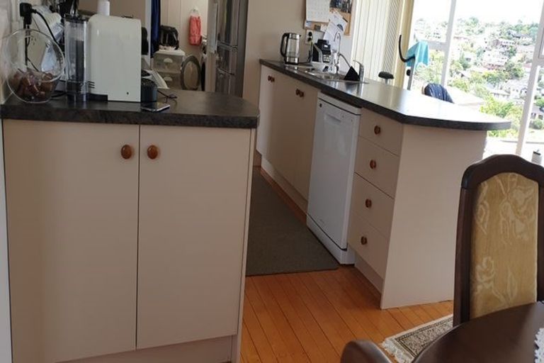 Photo of property in 2/103 Arran Road, Browns Bay, Auckland, 0630