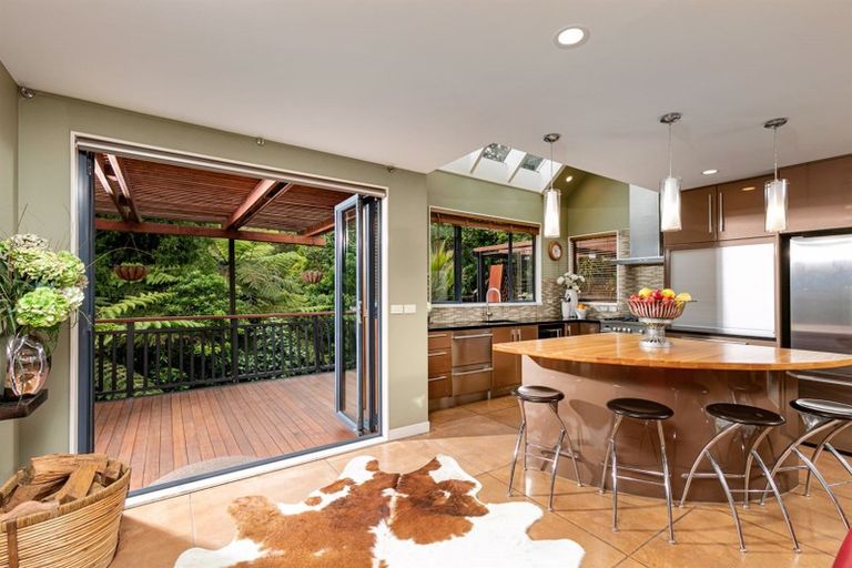 Photo of property in 8 Remu Place, Greenhithe, Auckland, 0632