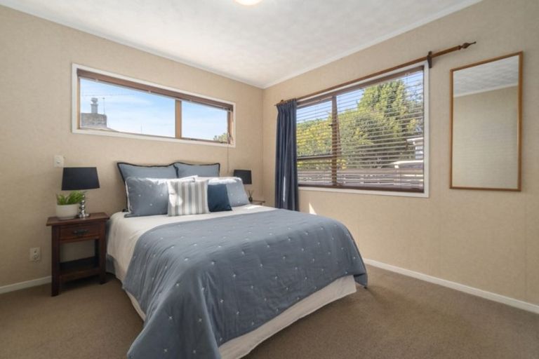 Photo of property in 1/16 Noall Street, Te Atatu Peninsula, Auckland, 0610