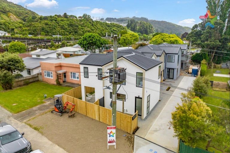 Photo of property in 12a Ford Road, Opawa, Christchurch, 8023