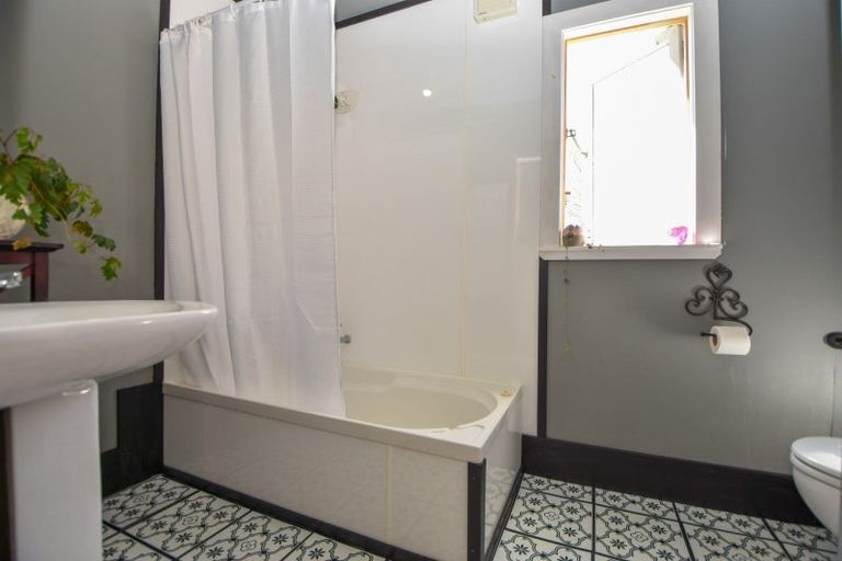 Photo of property in 6 Nobel Street, Carterton, 5713