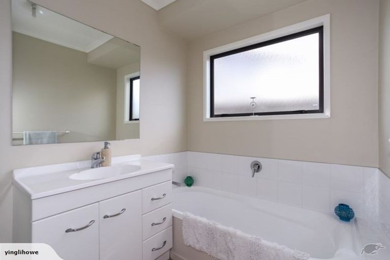 Photo of property in 21a Elsie Drive, Waiuku, 2123