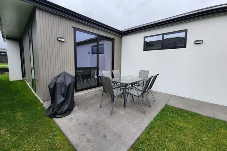 Photo of property in 117 Glenbervie Drive, Glenbervie, 0173
