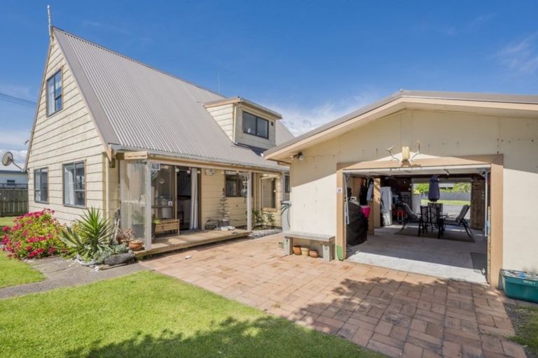 Photo of property in 5 Koromiko Street, Otaki Beach, Otaki, 5512