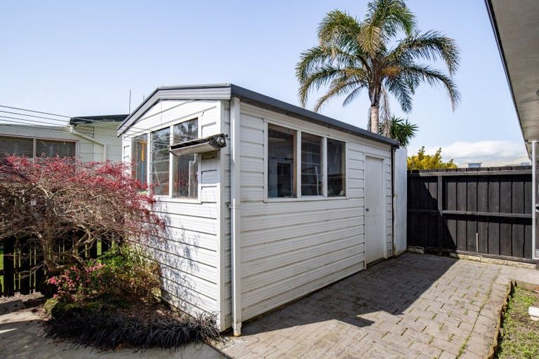 Photo of property in 37 Darlington Street, Ngatea, 3503