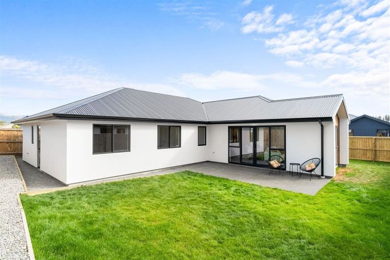 Photo of property in 5 Ayrshire Lane, Halswell, Christchurch, 8025