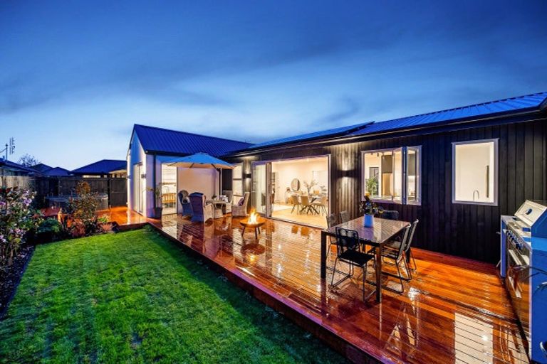 Photo of property in 2 Guyon Street, Marshland, Christchurch, 8083