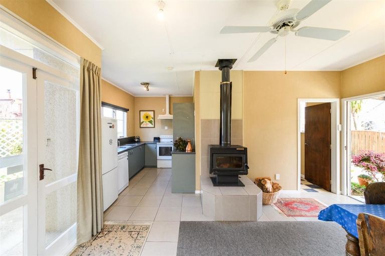 Photo of property in 11 Bond Street, Marton, 4710