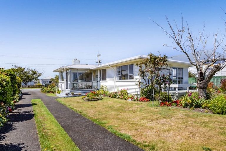 Photo of property in 132 Fairfield Road, Hawera, 4610