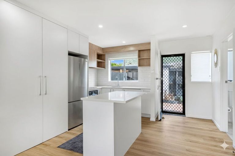 Photo of property in 3/43 Rimu Street, New Lynn, Auckland, 0600