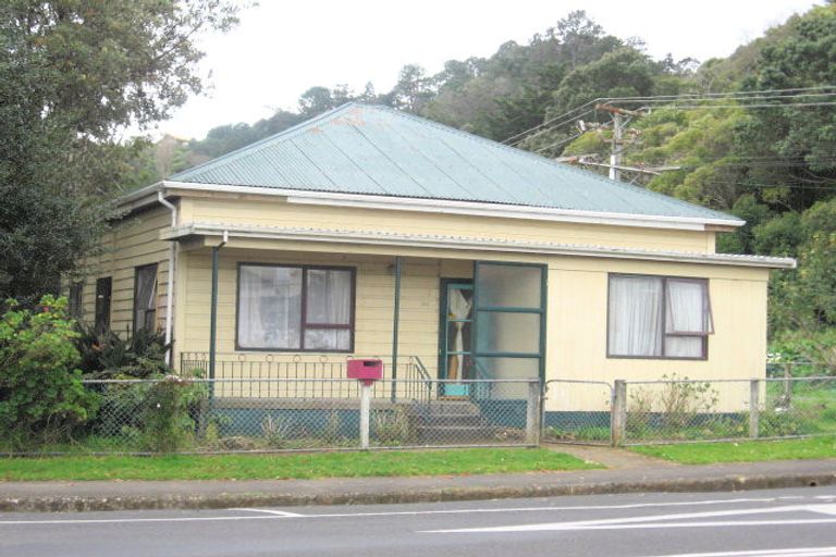 Photo of property in 303 Pahau Street, Thames, 3500